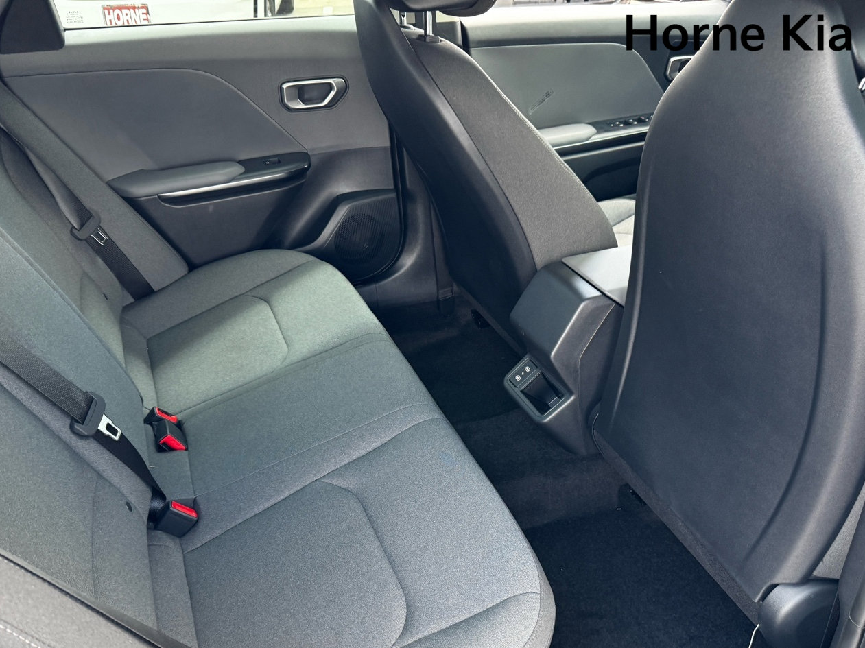 New 2025 Kia K4 LXS image 21