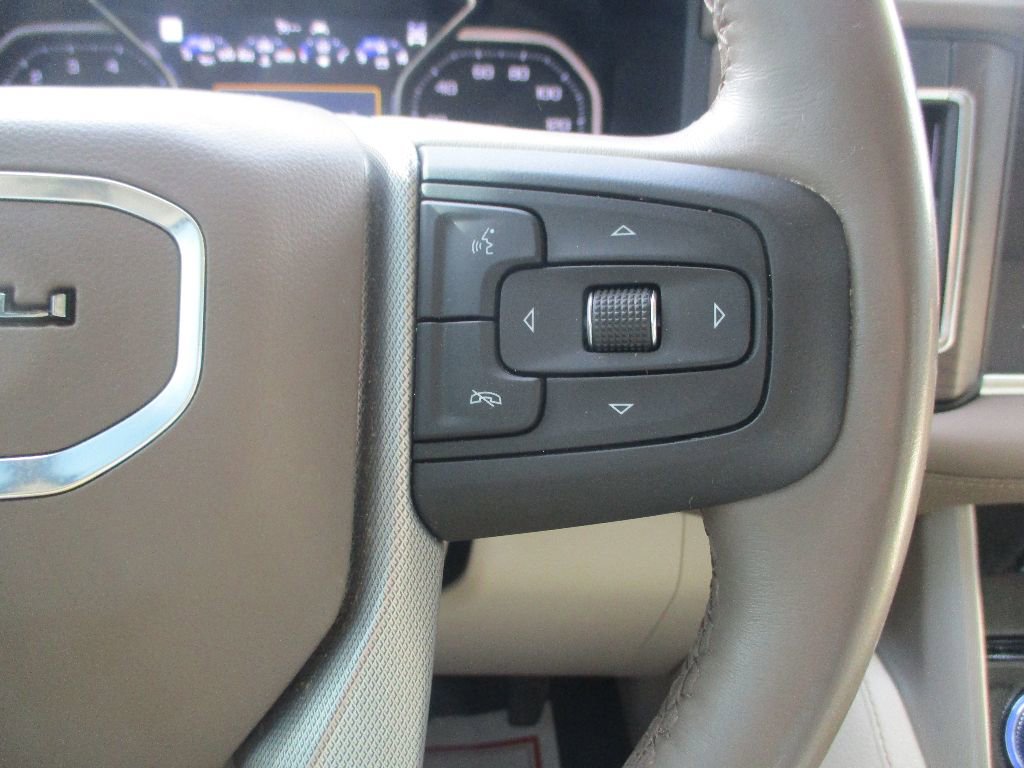 Used 2021 GMC Yukon XL Denali image 14