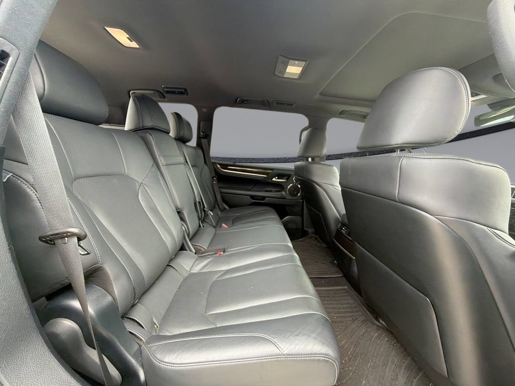 Used 2021 Lexus LX 570 4WD w/ Sport Package image 17