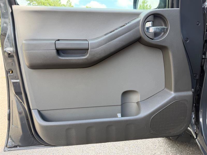 Used 2010 Nissan Xterra S AWD/4WD image 26