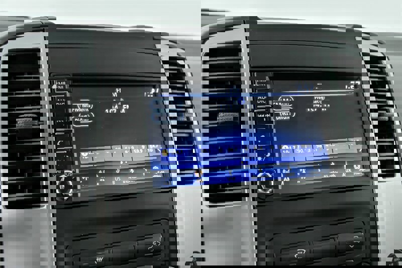 Used 2019 Nissan Frontier SV image 23