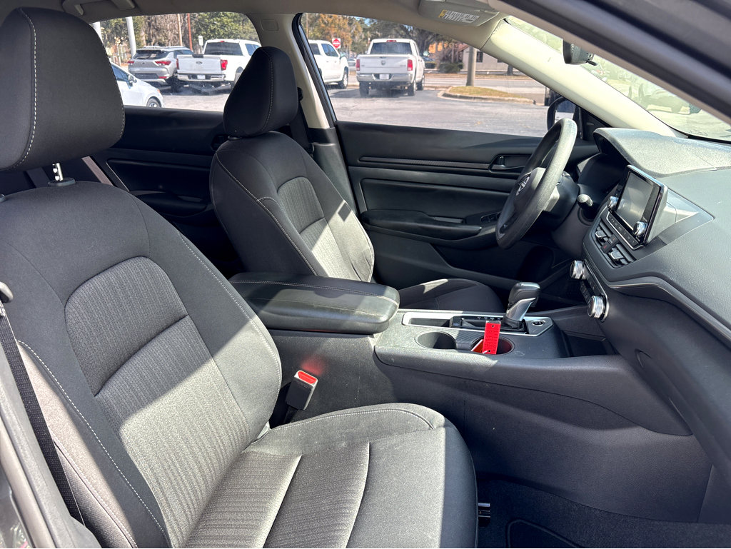 Used 2023 Nissan Altima 2.5 S image 9