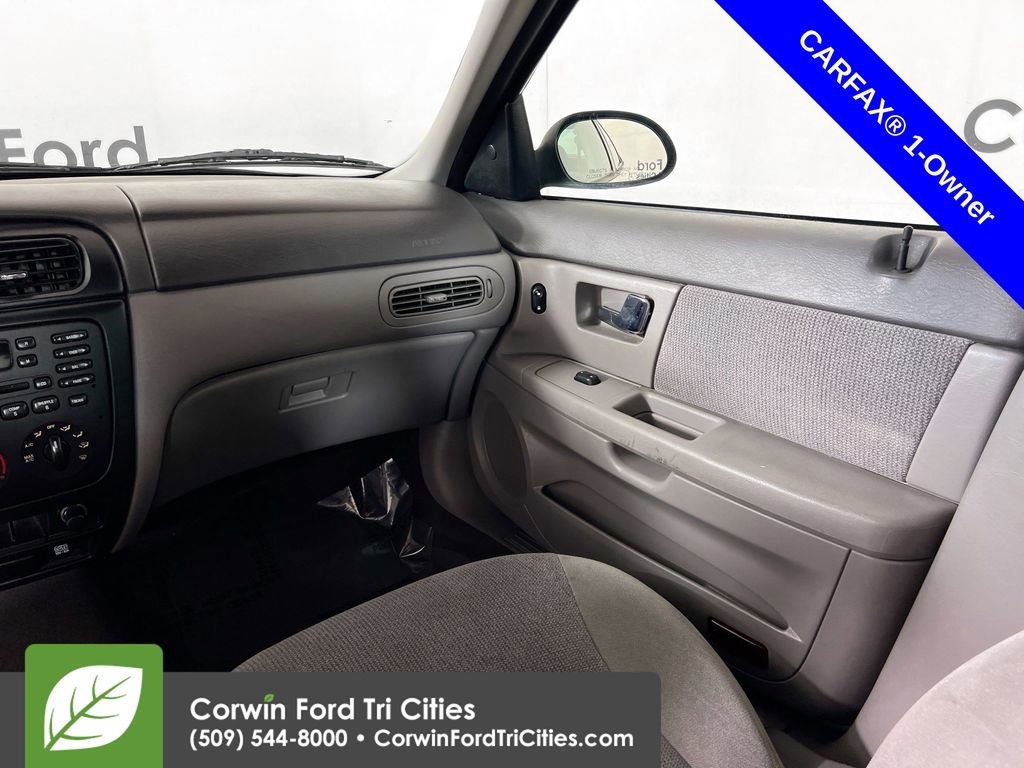 Used 2002 Ford Taurus SE image 24