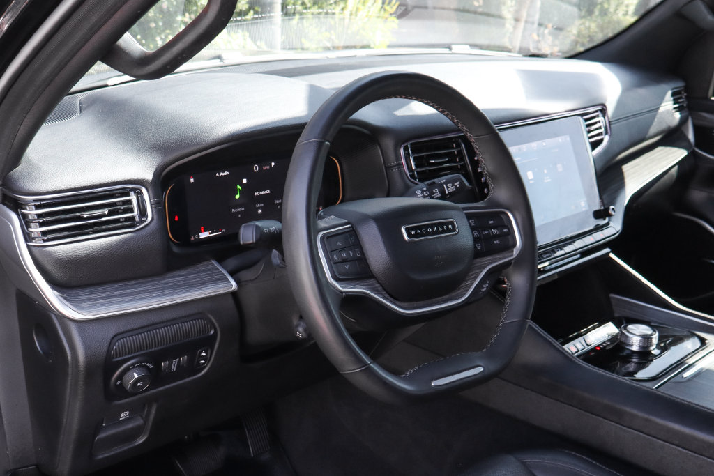 Used 2024 Jeep Wagoneer Series II RWD image 22