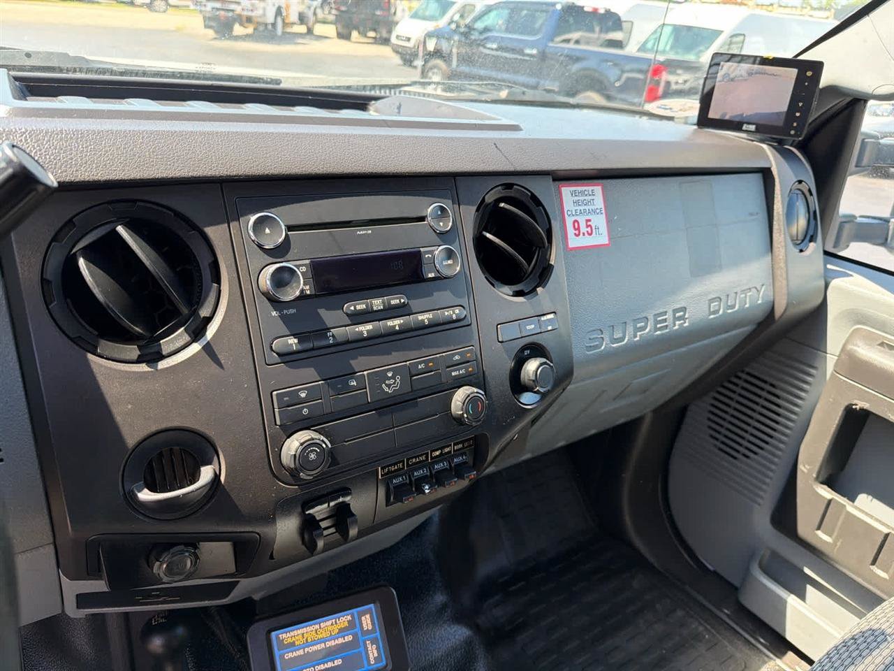 Used 2015 Ford F550 4x4 Regular Cab Super Duty image 15