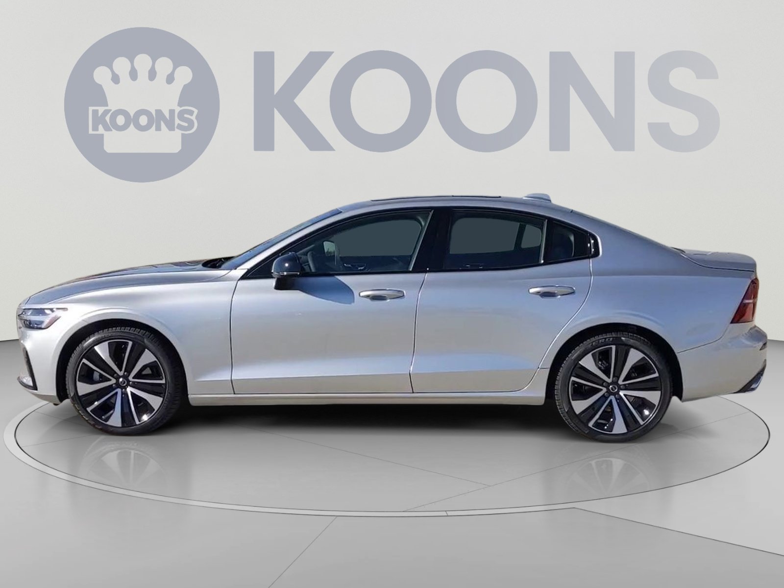 Certified 2022 Volvo S60 B5 Momentum w/ Premium Package FWD image 7