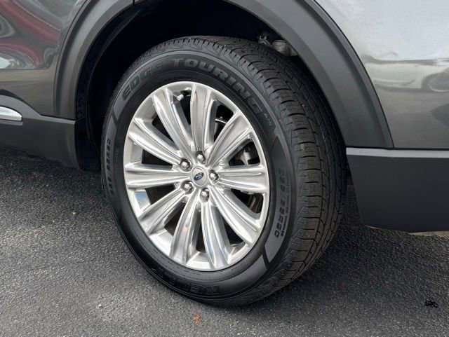 Used 2020 Ford Explorer Limited w/ Class III Trailer Tow Package image 24