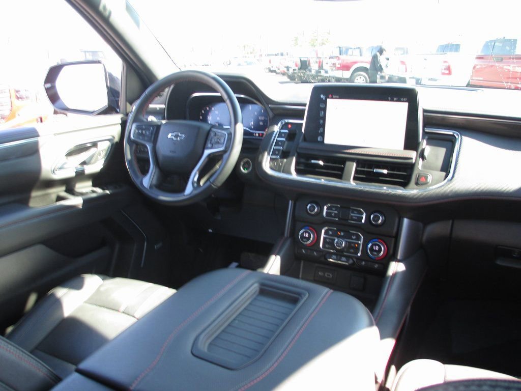 Used 2023 Chevrolet Suburban RST image 27