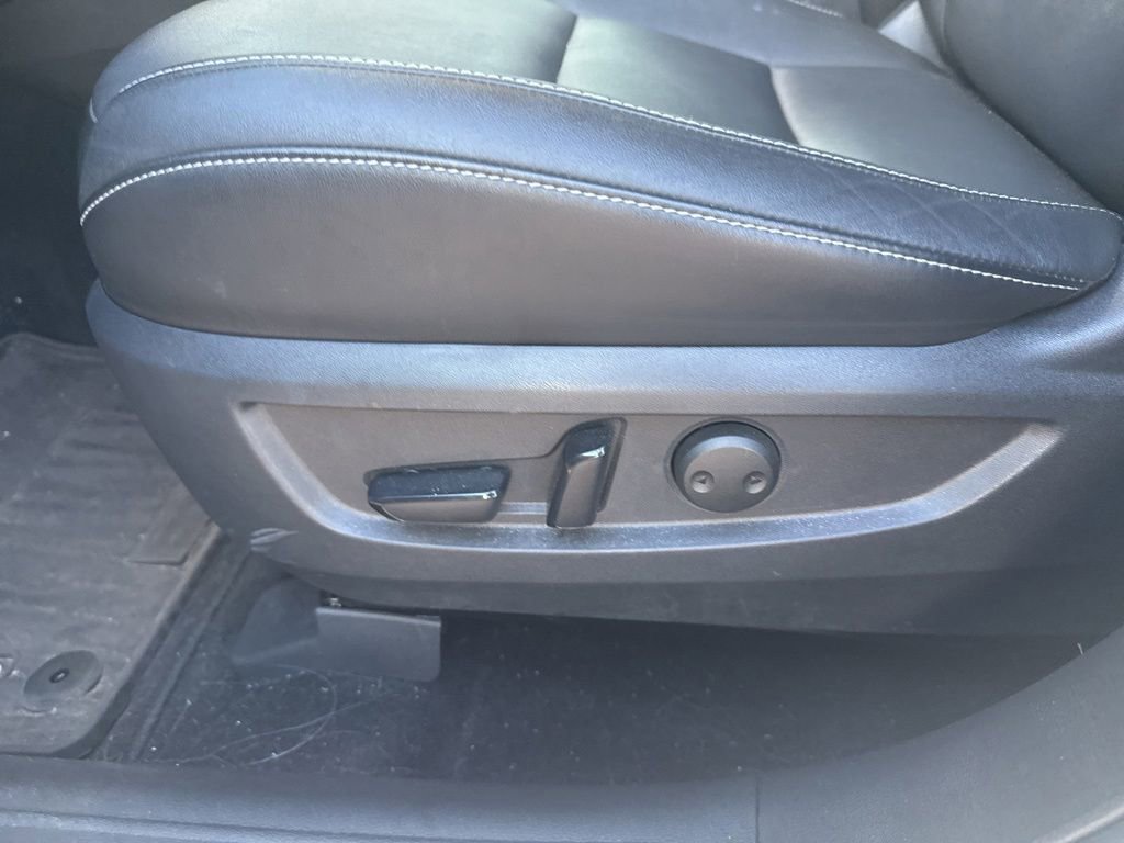 Used 2020 INFINITI QX50 Essential w/ Edition 30 Package FWD image 9