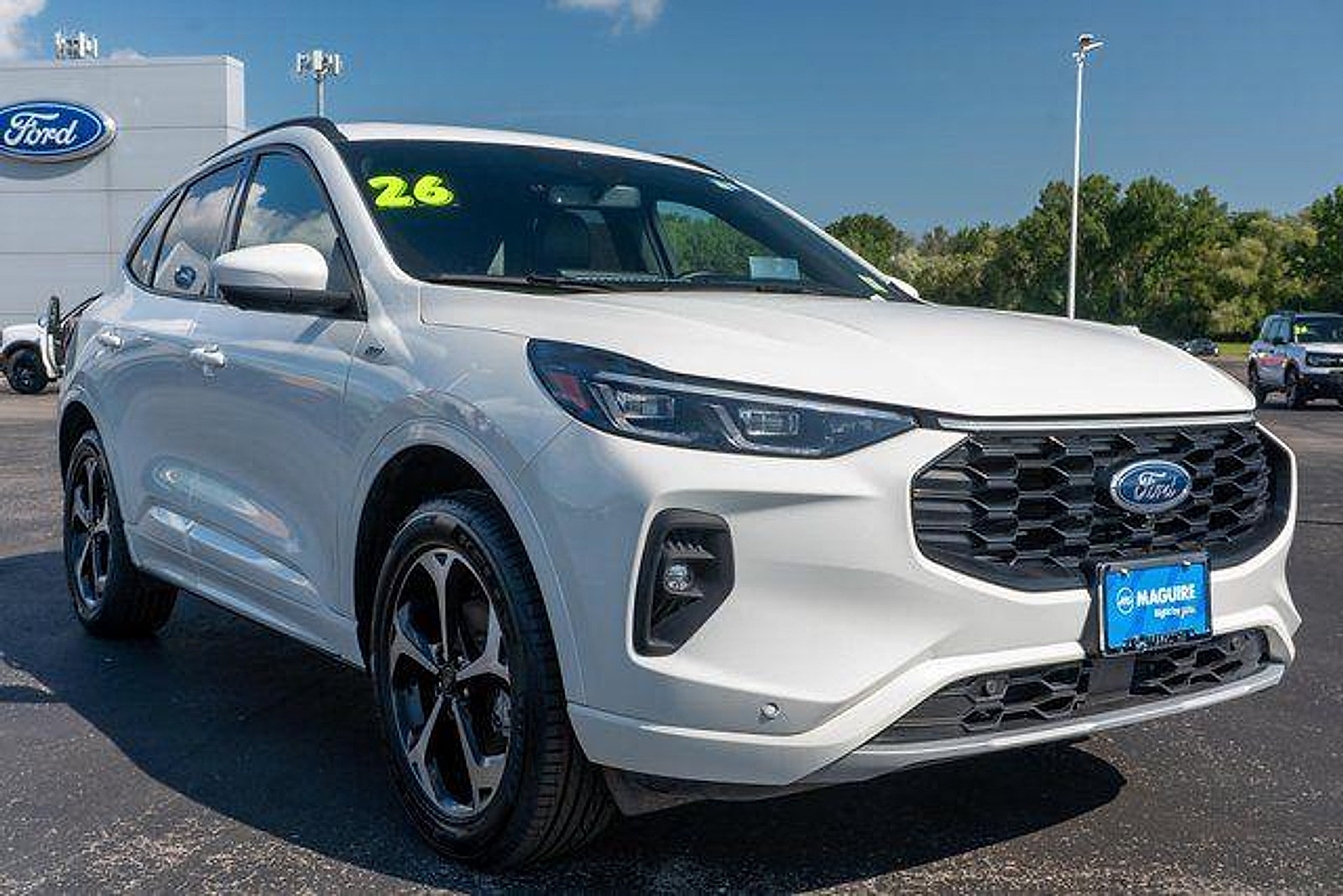 Used 2026 Ford Escape ST-Line Elite w/ Premium Technology Package AWD/4WD image 4