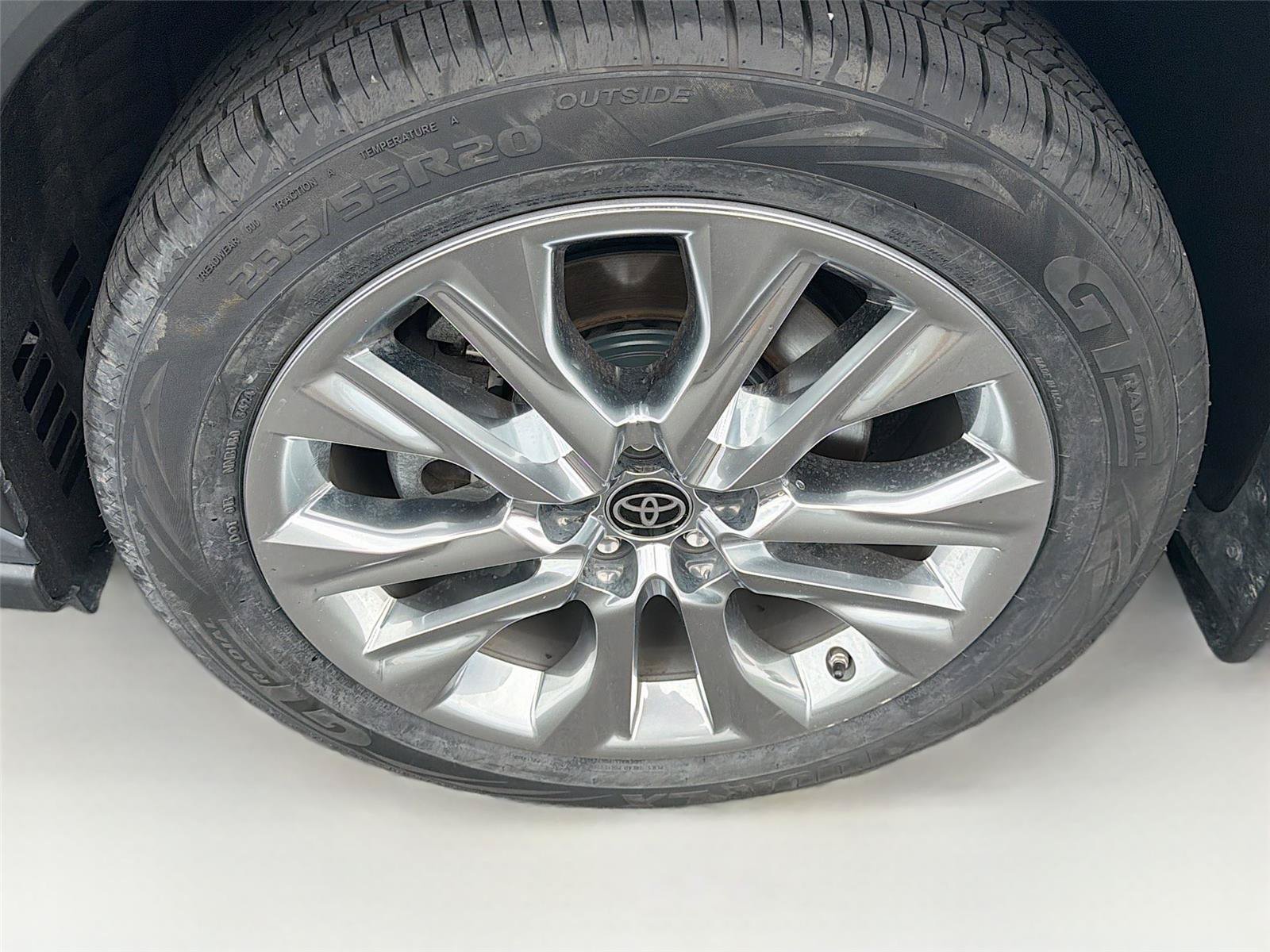 Used 2023 Toyota Highlander Limited AWD/4WD image 33