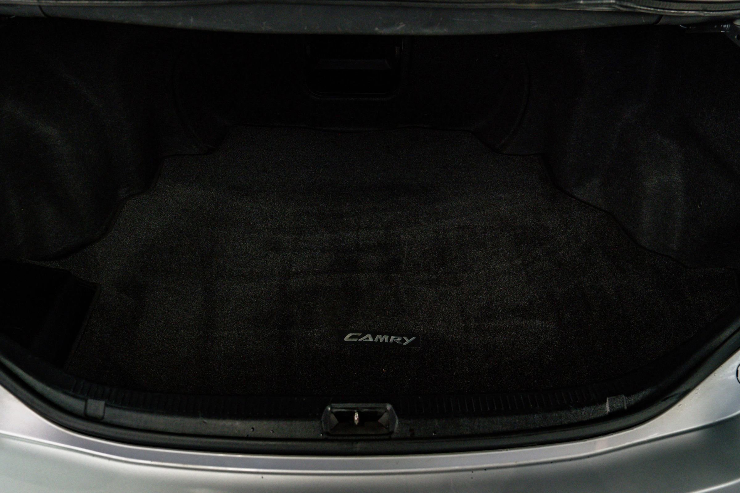 Used 2009 Toyota Camry SE FWD image 18