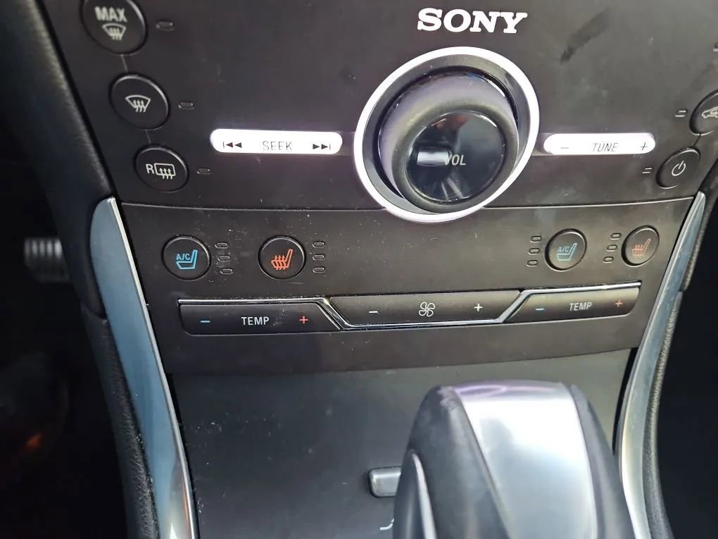 Used 2015 Ford Edge Titanium w/ Equipment Group 302A image 40