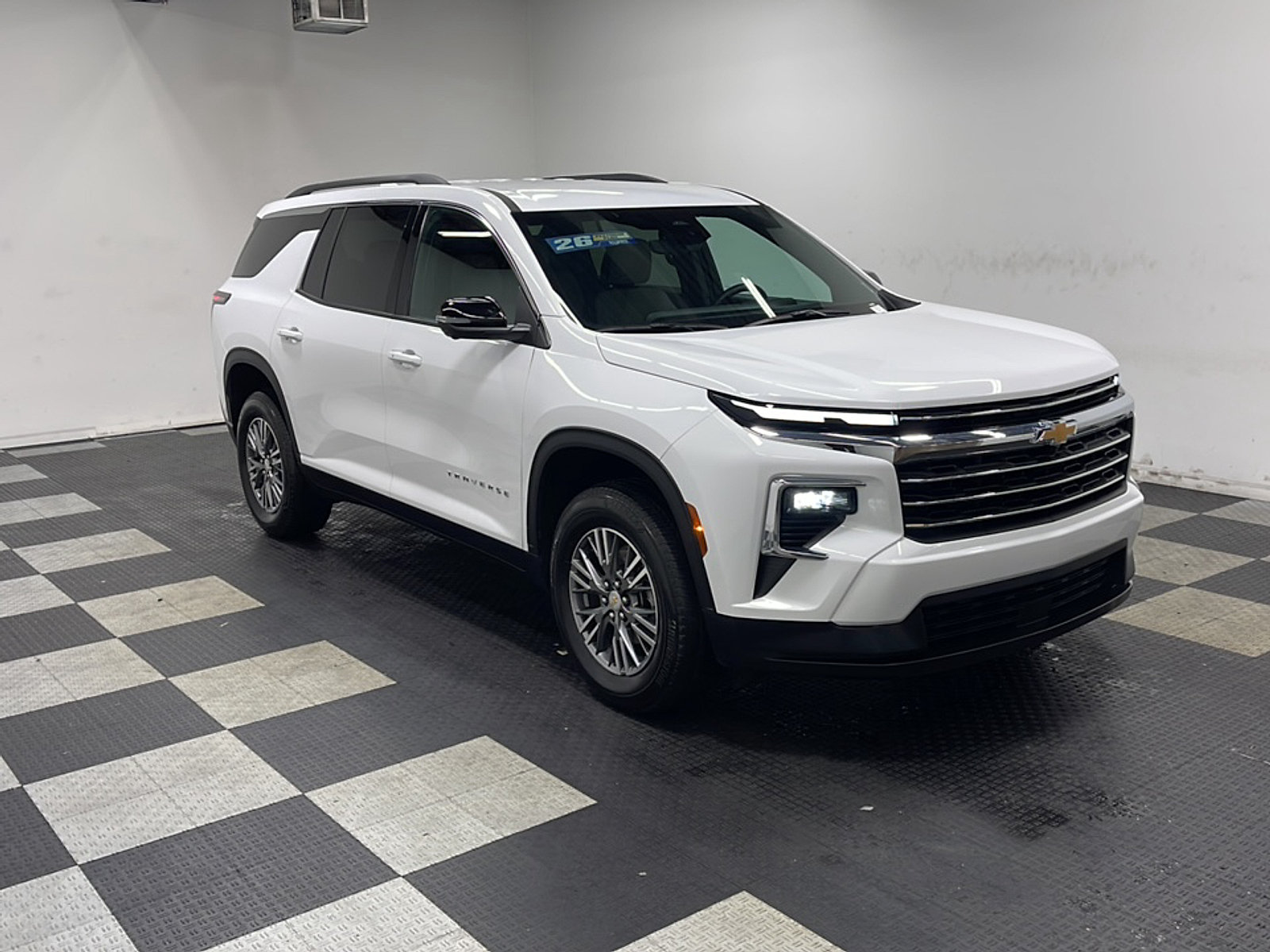Used 2026 Chevrolet Traverse LT w/ Driver Confidence Package FWD image 25
