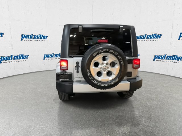 Used 2014 Jeep Wrangler Sahara w/ Connectivity Group AWD/4WD image 10