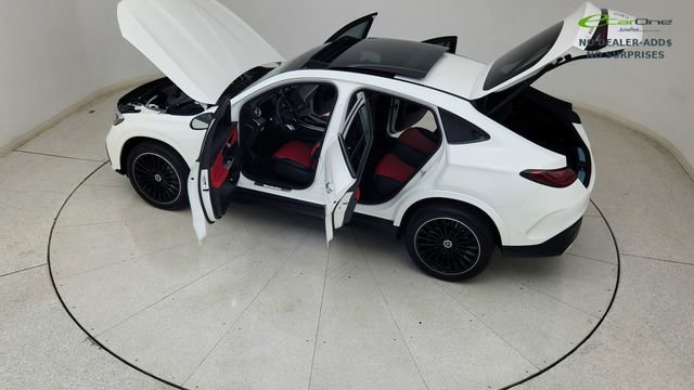 Used 2025 Mercedes-Benz GLC 300 4MATIC image 90