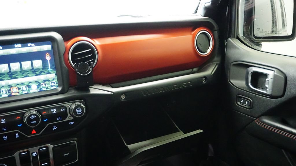 Used 2018 Jeep Wrangler Unlimited Rubicon image 23