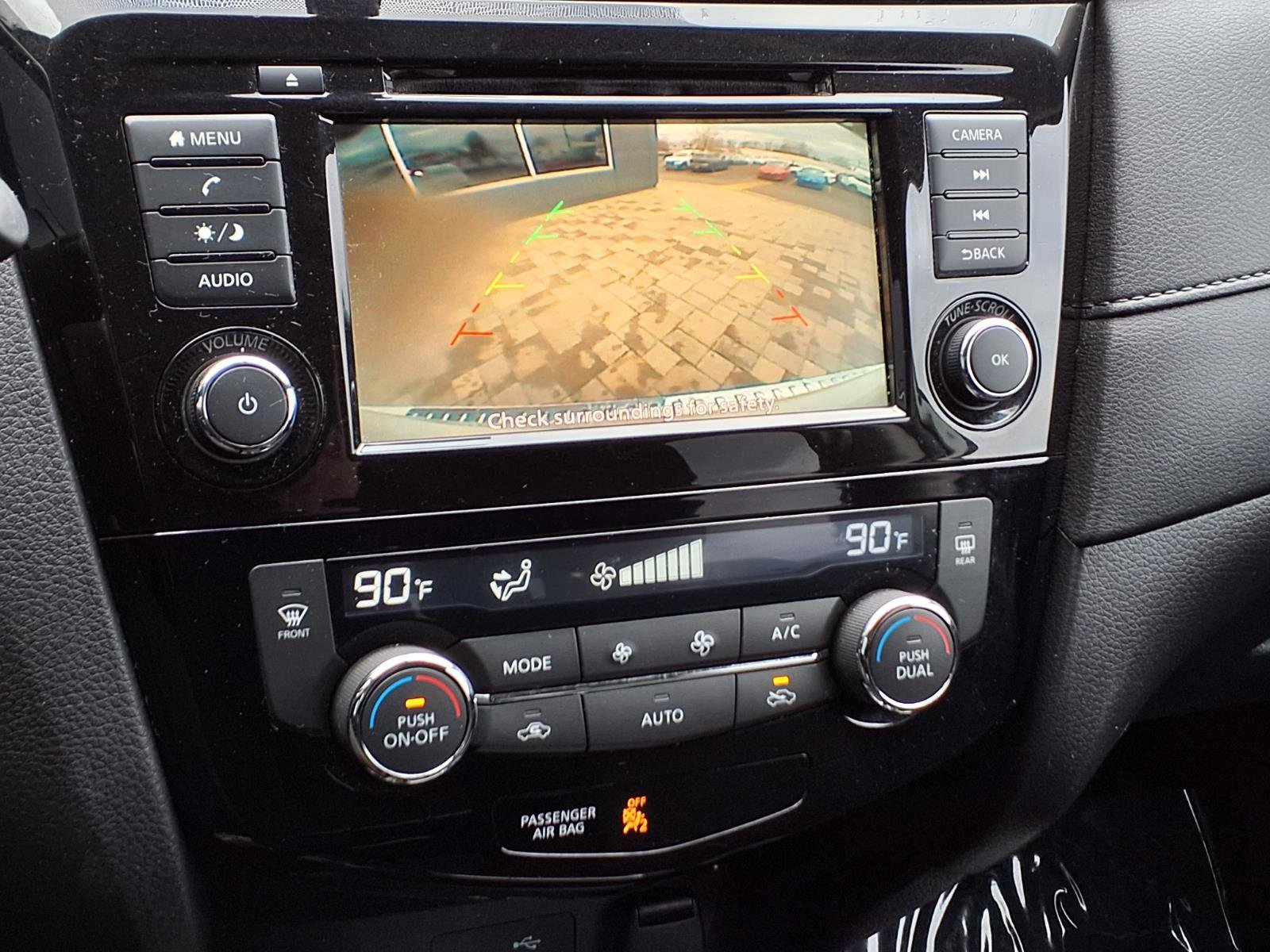 Certified 2018 Nissan Rogue SV image 25