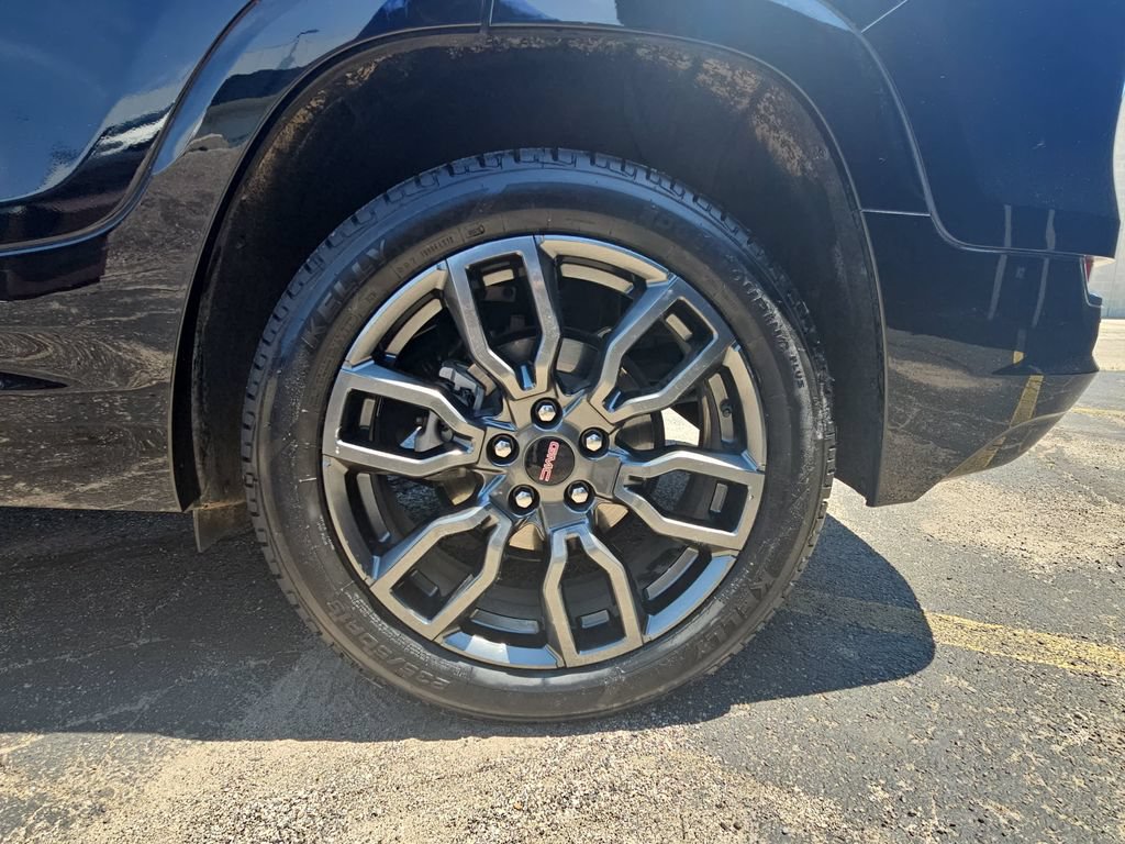 Certified 2024 GMC Terrain Denali w/ Black Diamond Edition AWD/4WD image 40