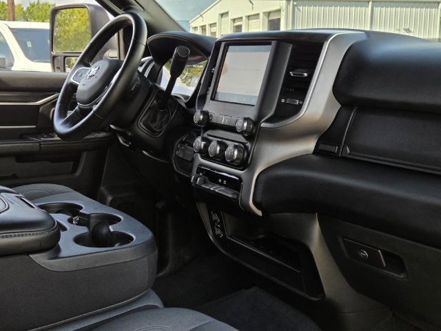 Used 2024 RAM 2500 Big Horn AWD/4WD image 44