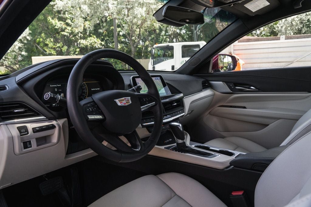 Used 2025 Cadillac CT4 Premium Luxury RWD image 15