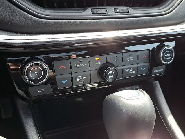 Certified 2024 Jeep Compass Limited w/ High Altitude Package AWD/4WD image 17