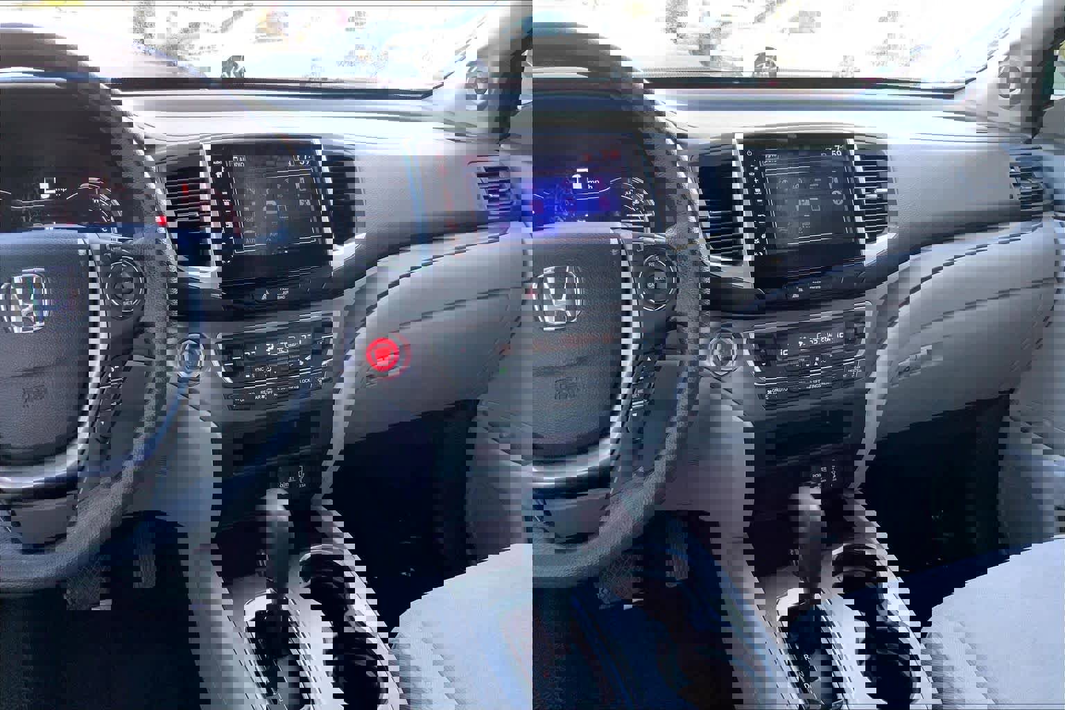 Used 2017 Honda Pilot EX image 7