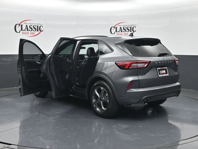 Used 2023 Ford Escape ST-Line w/ Tech Pack #1 image 32