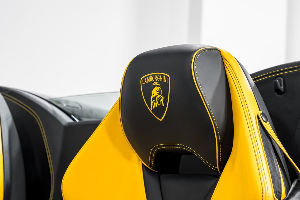 Used 2023 Lamborghini Huracan EVO AWD/4WD image 20