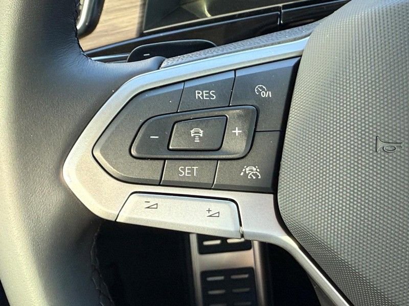 New 2026 Volkswagen Atlas SEL Premium R-Line image 11