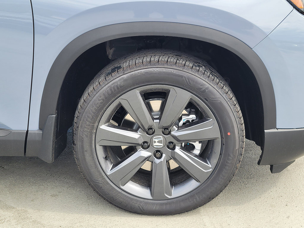 New 2026 Honda Pilot Sport image 5