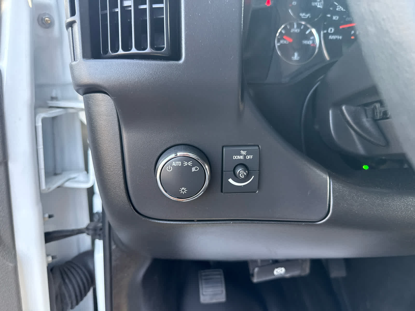 Certified 2025 GMC Savana 2500 w/ Driver Convenience Package RWD image 13