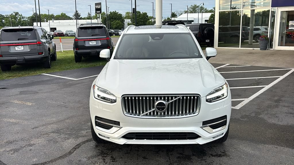 Certified 2023 Volvo XC90 B6 Plus w/ Protection Package AWD/4WD image 5