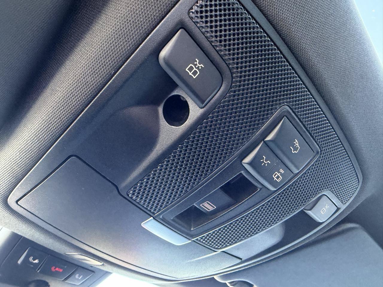 Used 2019 Mercedes-Benz CLA 250 4MATIC image 15