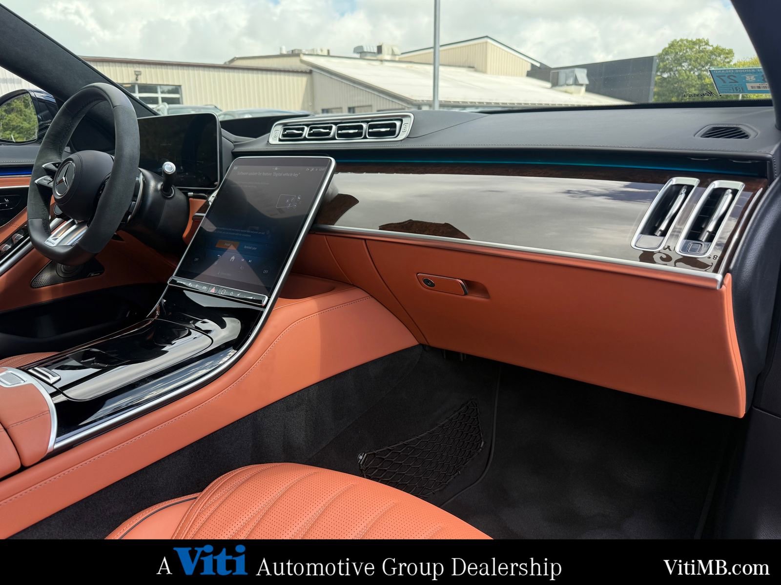 Used 2025 Mercedes-Benz S 63 AMG S image 30