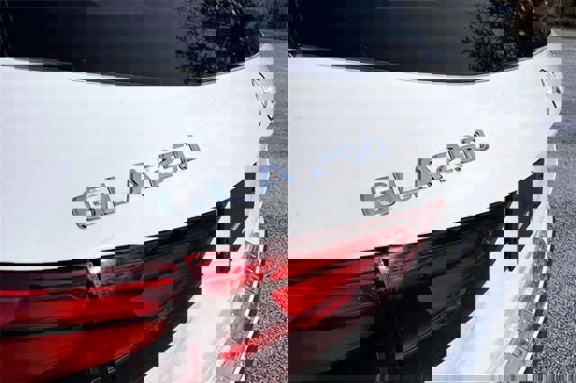 Certified 2025 Mercedes-Benz GLA 250 4MATIC image 7