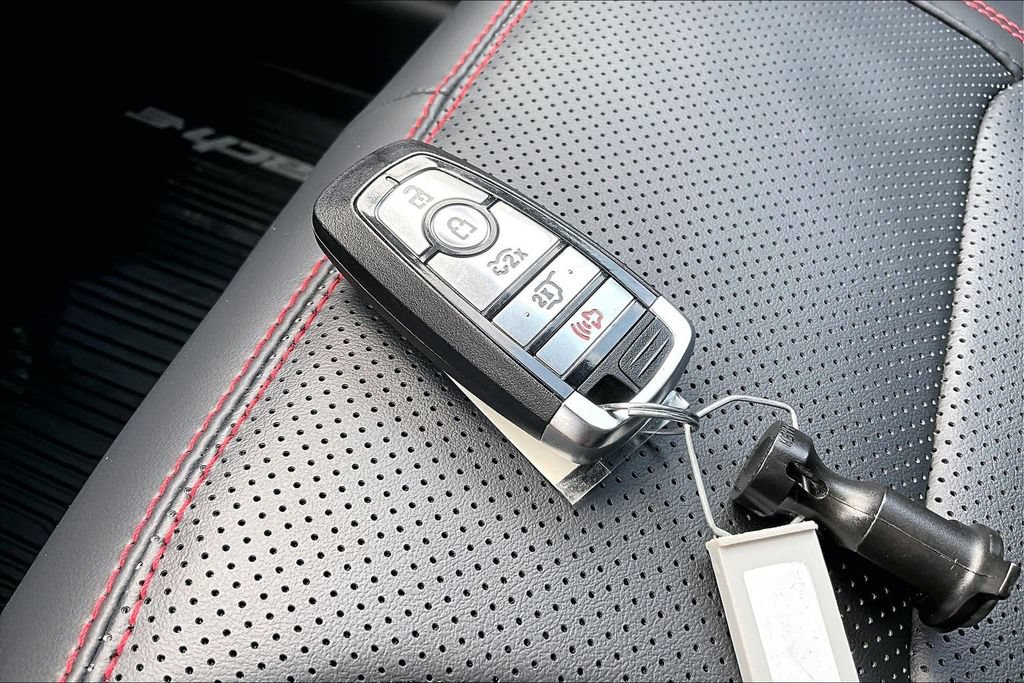 Used 2025 Ford Mustang Mach-E Premium w/ Sport Appearance Package AWD/4WD image 11
