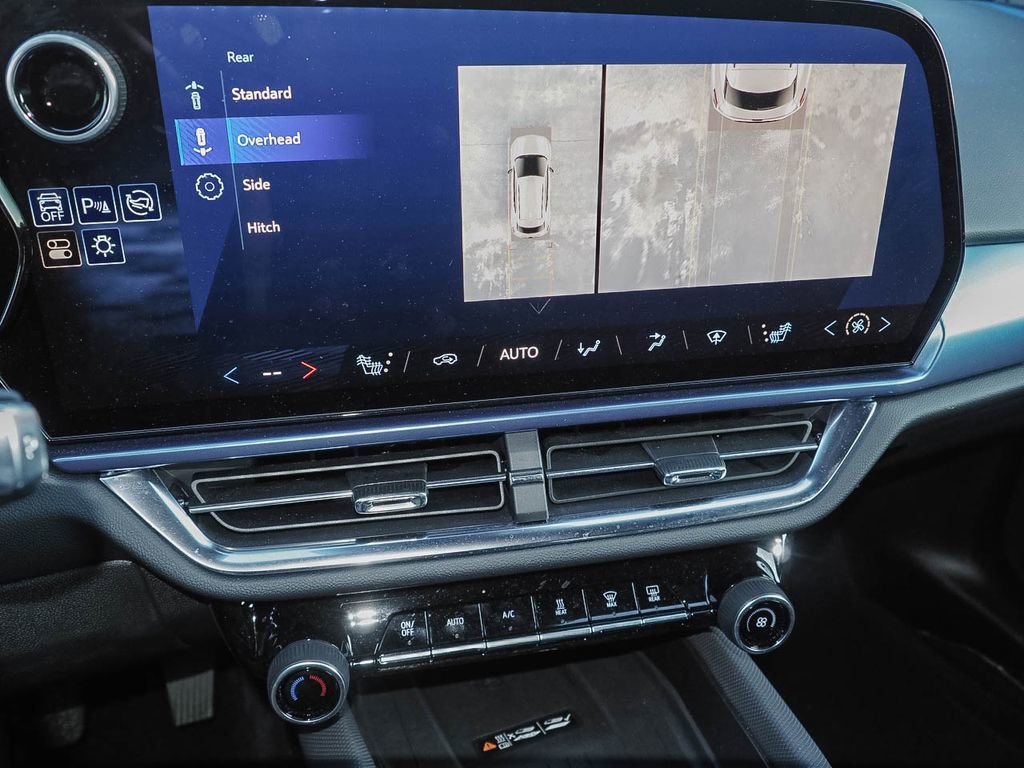 Used 2025 Chevrolet Equinox EV LT w/ Convenience Package FWD image 13