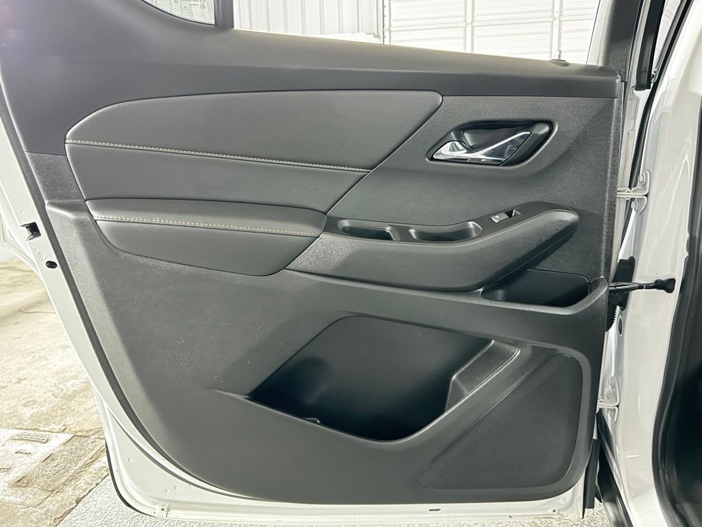 Used 2020 Chevrolet Traverse RS FWD image 19