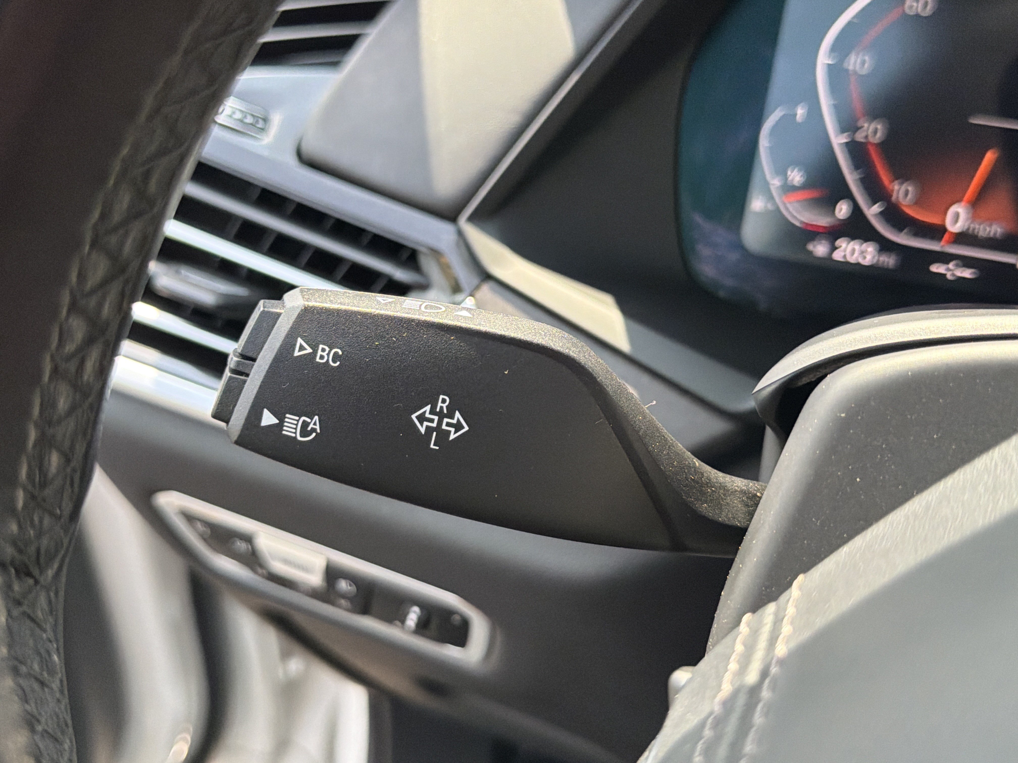 Used 2019 BMW X5 xDrive40i w/ Premium Package AWD/4WD image 31