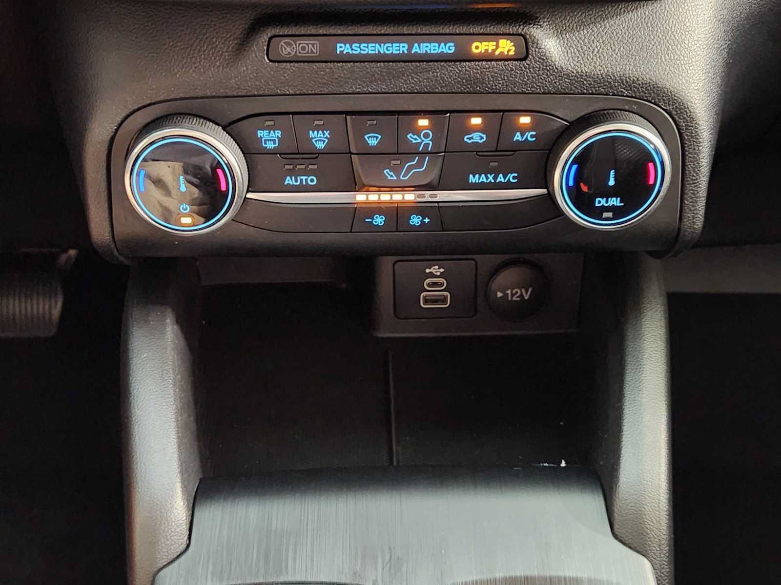Used 2025 Ford Escape Active AWD/4WD image 19