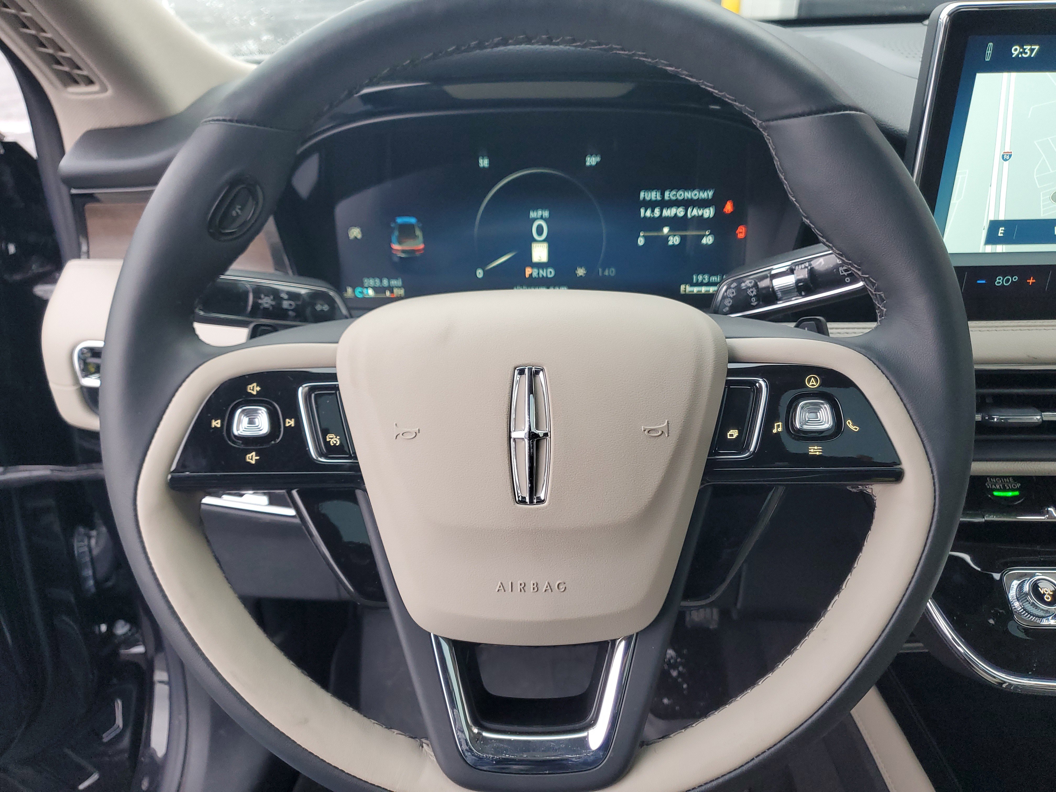 New 2025 Lincoln Corsair Reserve image 16