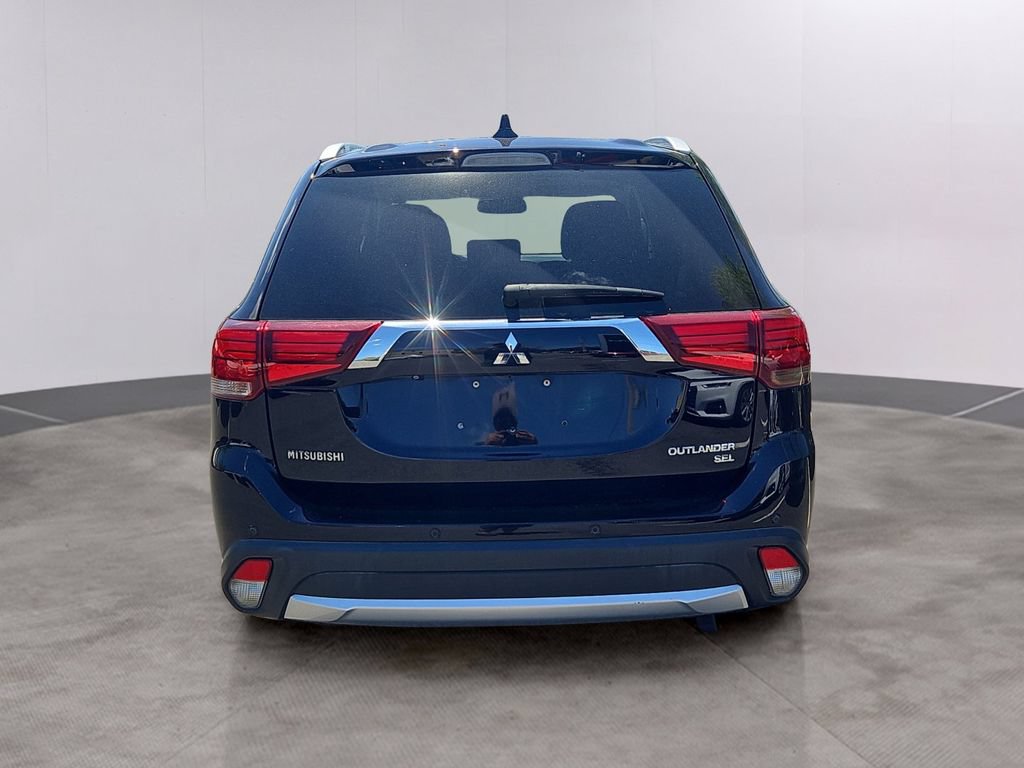 Used 2017 Mitsubishi Outlander SEL AWD/4WD image 5