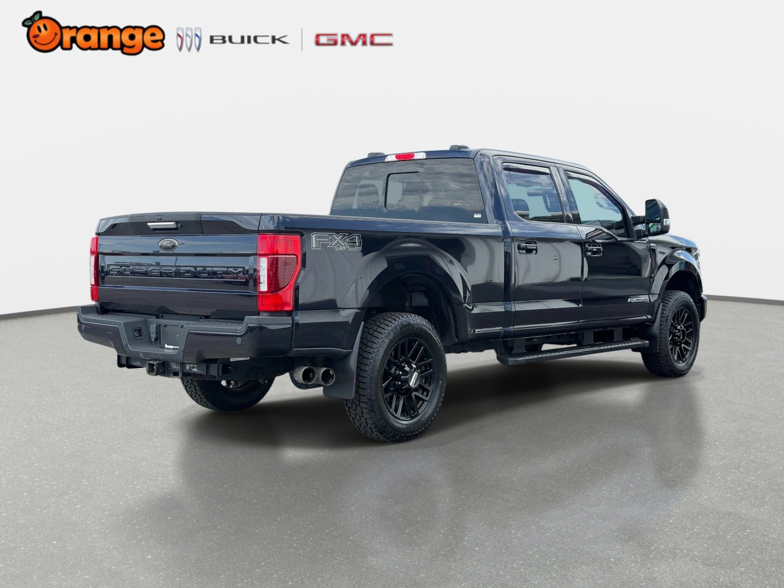 Used 2022 Ford F250 Lariat w/ Black Appearance Package AWD/4WD image 3