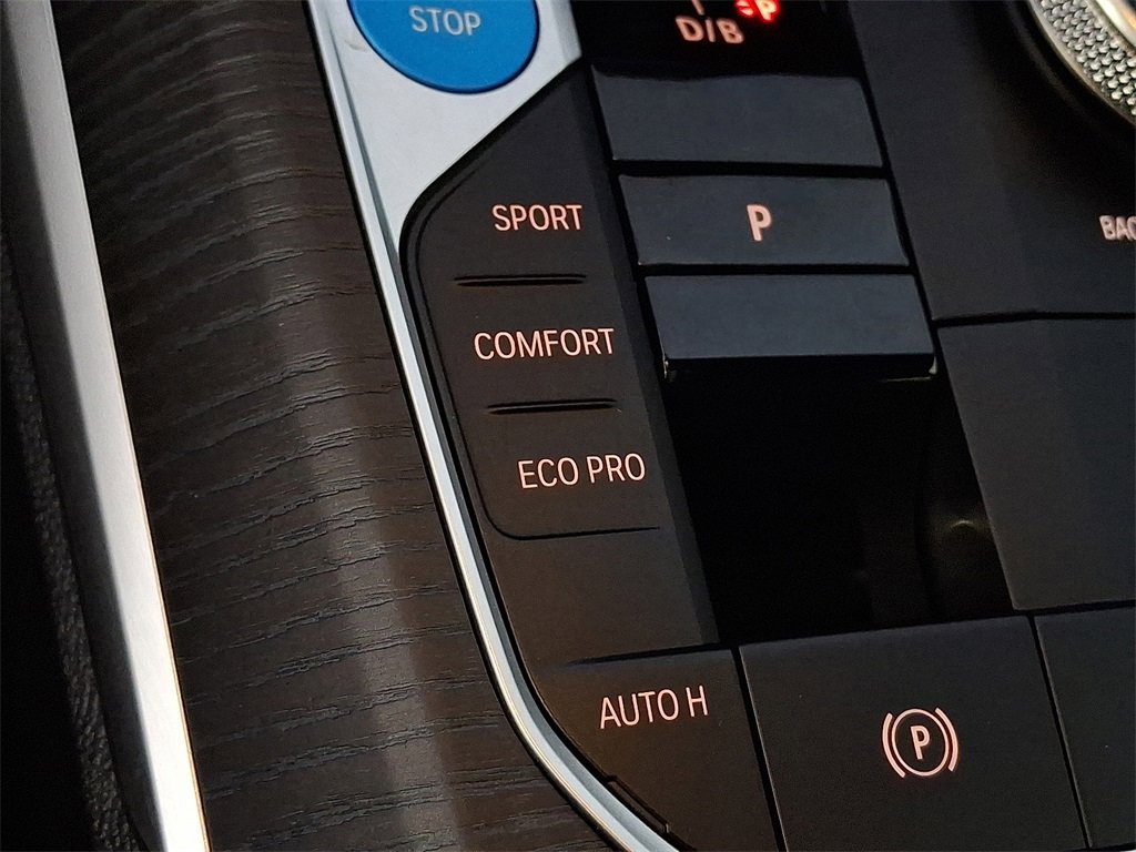 Used 2025 BMW i4 xDrive40i w/ Premium Package image 18