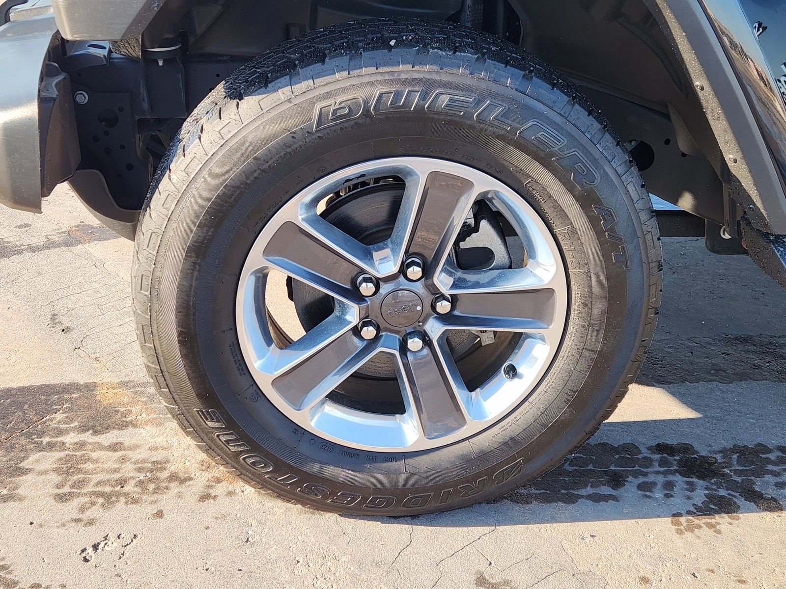 Used 2021 Jeep Wrangler Unlimited Sahara image 14