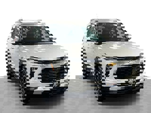 Used 2024 Chevrolet TrailBlazer LT w/ LT Cold Weather Package image 1