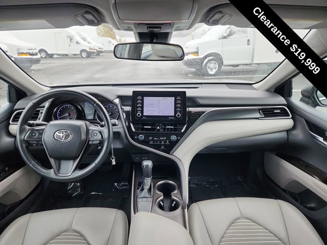 Used 2023 Toyota Camry SE image 27