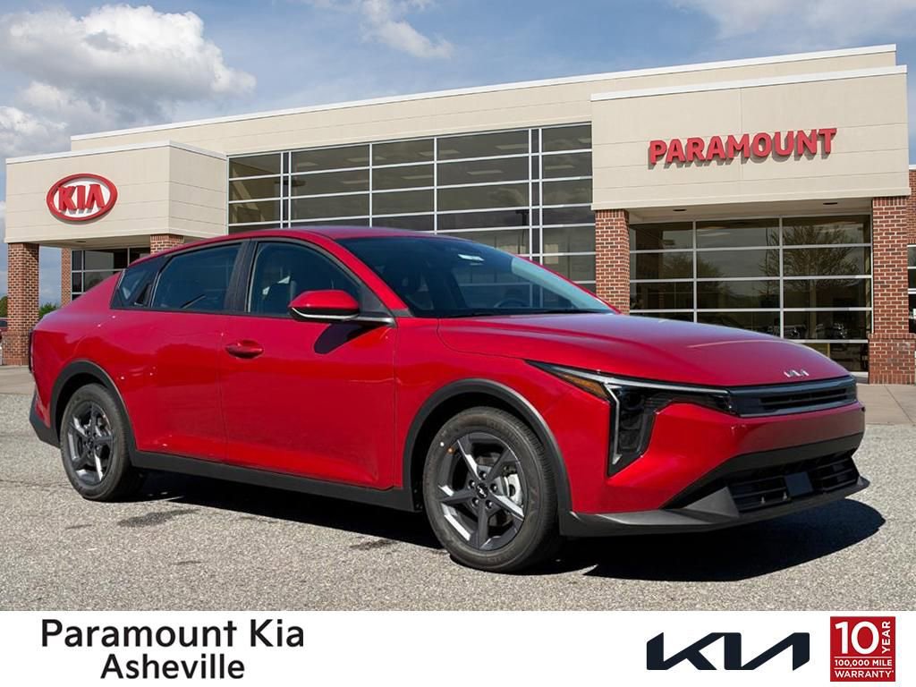 New 2025 Kia K4 LXS