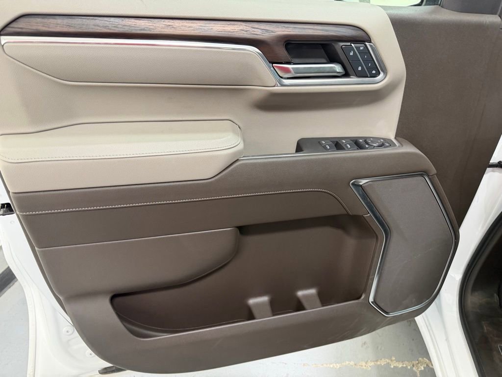 Used 2024 GMC Sierra 1500 SLT image 9